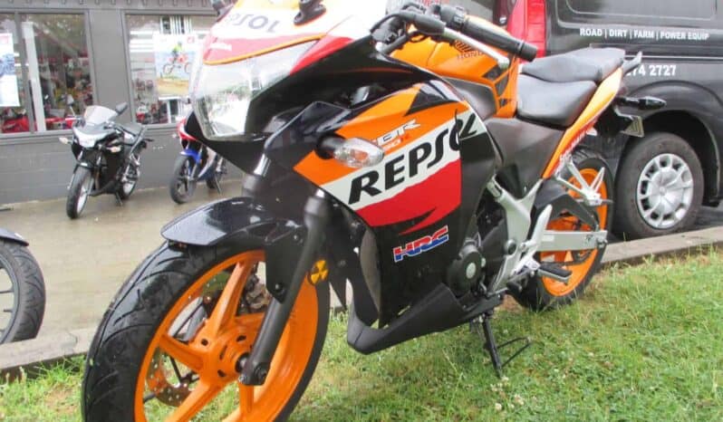 
								2013 Honda CBR250R SE Repsol full									