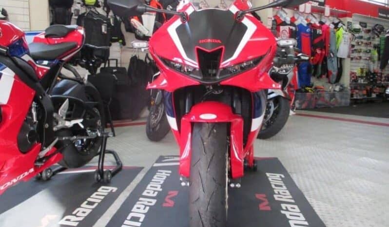 
								2021 Honda CBR600RR full									