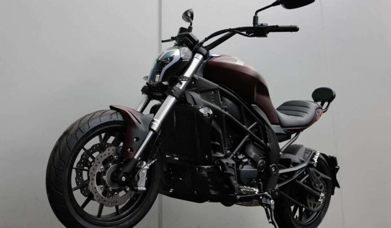 
								2021 Benelli 502C full									