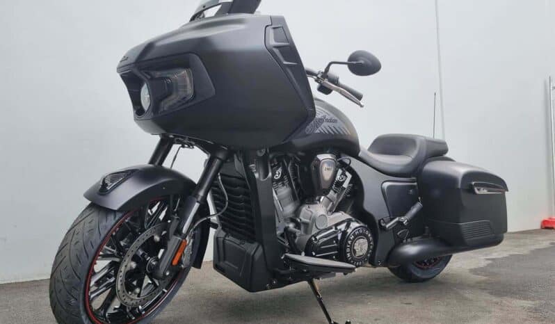 
								2021 Indian Challenger Dark Horse full									