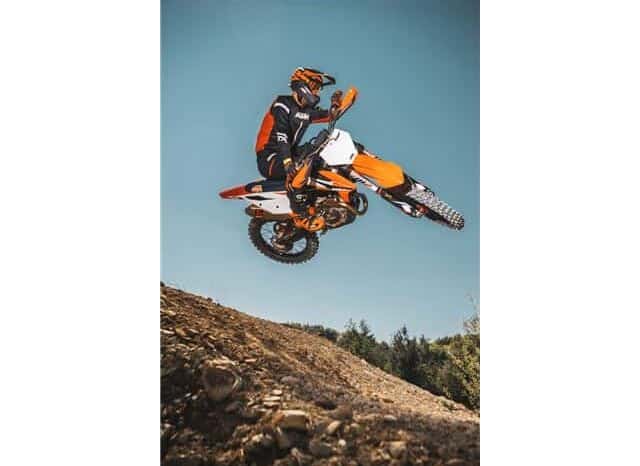 
								2022 KTM 450 SX-F full									