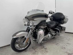 
										2013 Harley-Davidson CVO Limited 110 (FLHTKSE) full									