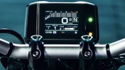 
										2021 Yamaha MT-09 full									