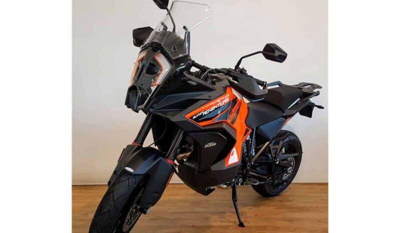 
								2021 KTM 1290 Super Adventure S full									