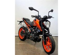 2021 KTM 200 Duke