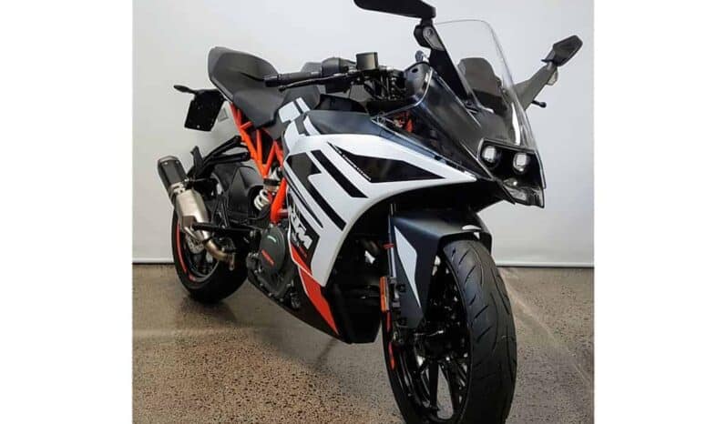 
								2021 KTM RC 390 full									