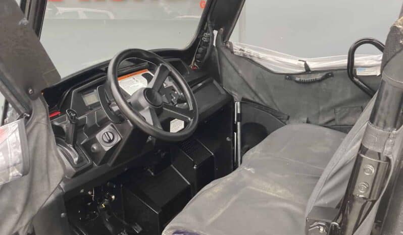 
								2018 Honda Pioneer 700-2 full									