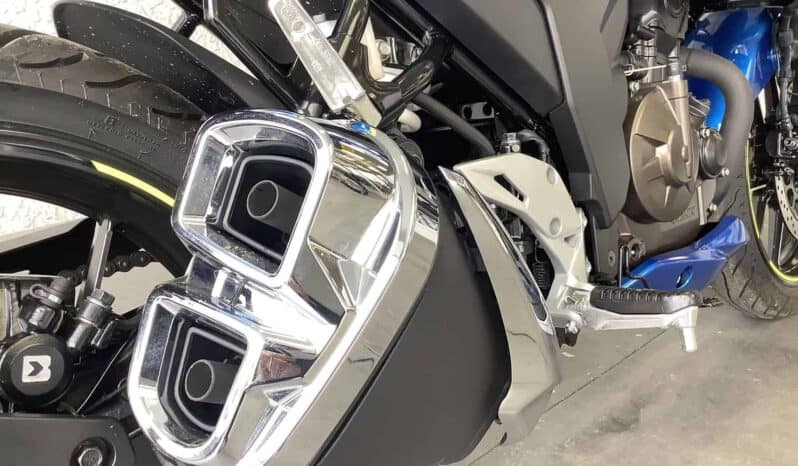 
								2021 Suzuki GSX250R full									