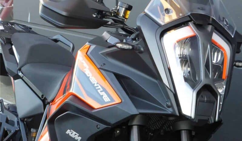 
								2021 KTM 1290 Super Adventure S full									