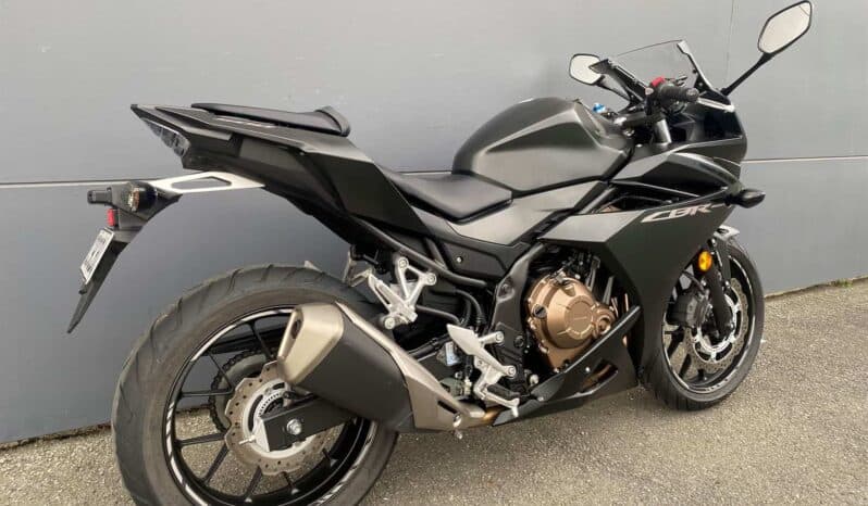 
								2021 Honda CBR500R full									