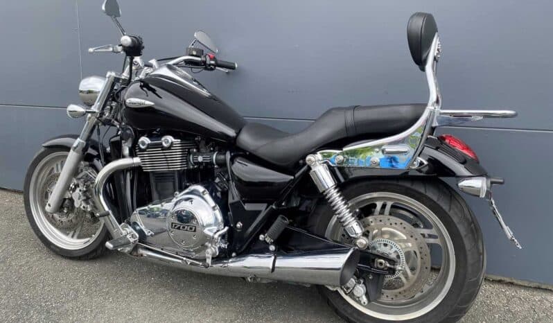 
								2010 Triumph Thunderbird Storm ABS full									