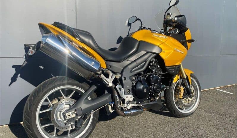 
								2008 Triumph Tiger 1050 full									