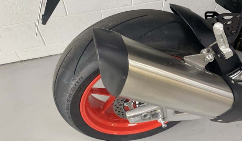 
								2021 Aprilia Tuono V4 1100 Factory full									