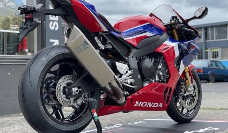 
								2021 Honda CBR1000RR-R SP ABS Fireblade full									