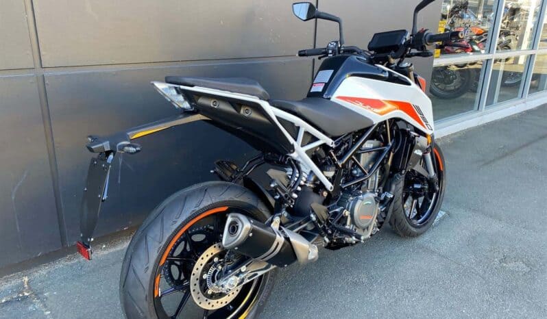 
								2021 KTM 390 Duke full									
