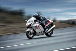
										2021 Suzuki Hayabusa (GSX1300R) full									