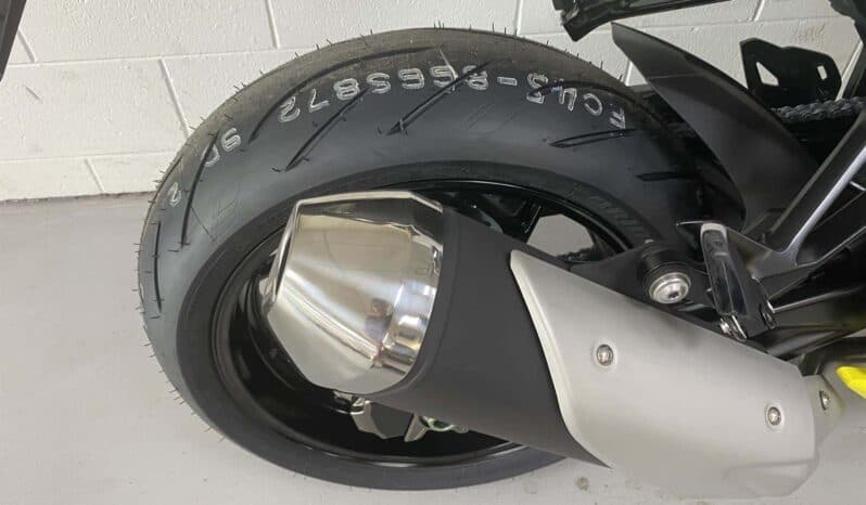 
								2021 Suzuki GSX-S750Z full									