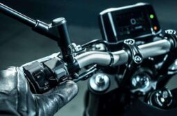 
										2021 Yamaha MT-09 full									