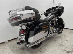 
										2013 Harley-Davidson CVO Limited 110 (FLHTKSE) full									