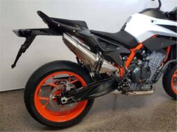 
										2021 KTM 890 Duke R full									