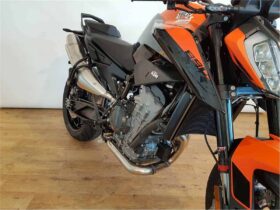 2022 KTM 890 Duke