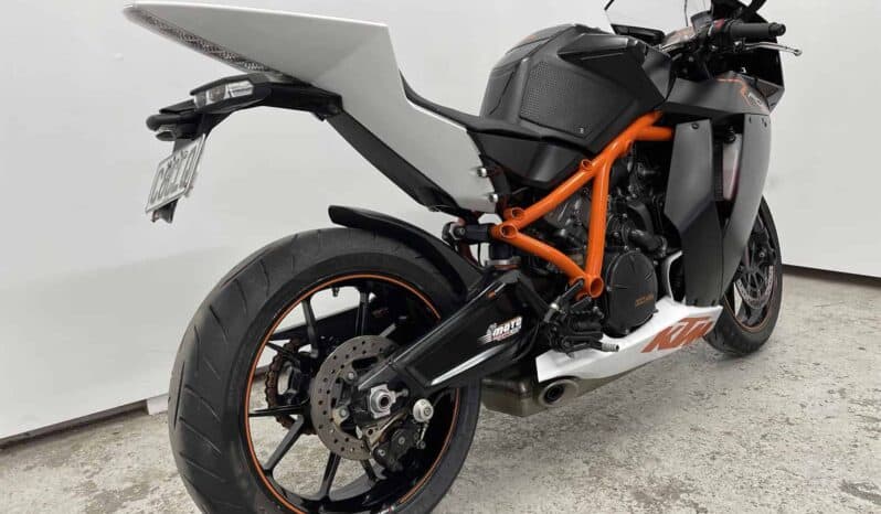 
								2010 KTM 1190 RC8 R full									