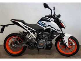 2021 KTM 200 Duke