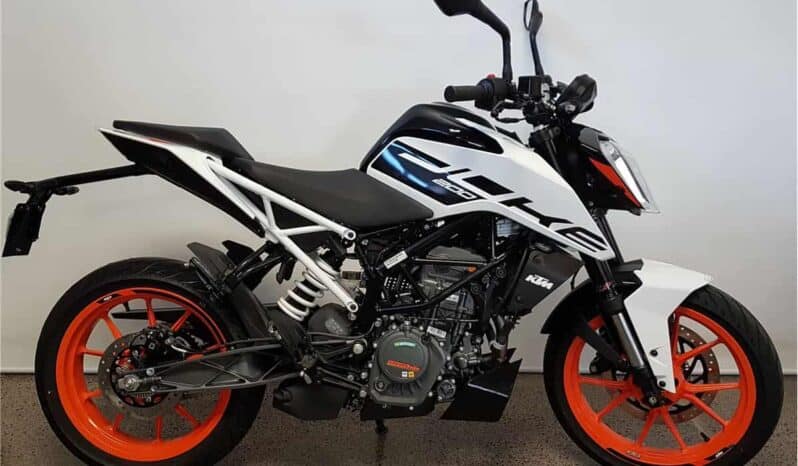 2021 KTM 200 Duke