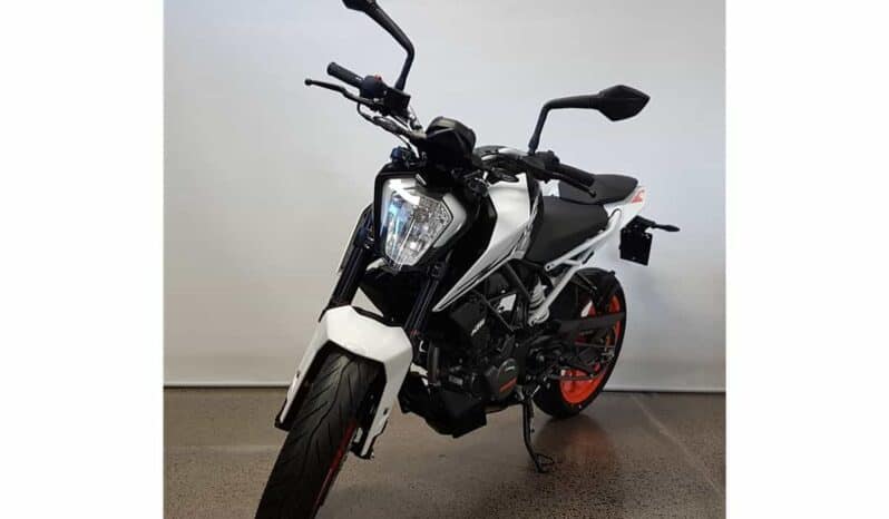 
								2021 KTM 200 Duke full									