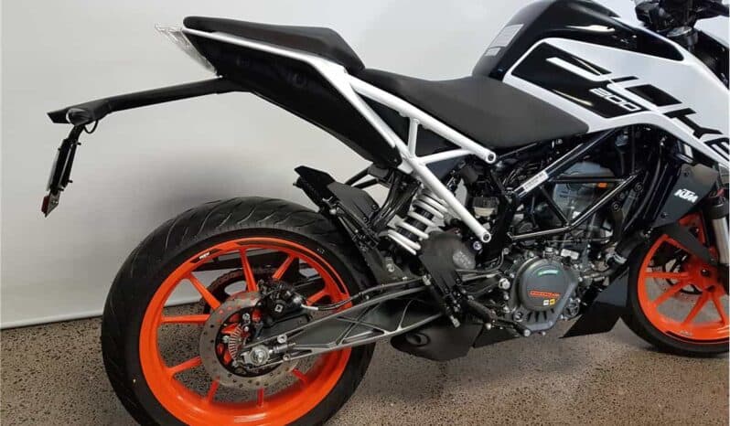 
								2021 KTM 200 Duke full									